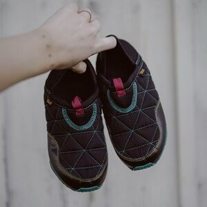 Teva Kids Sneakers - Black and Pink